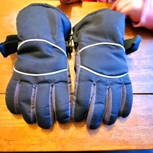 Winter gloves